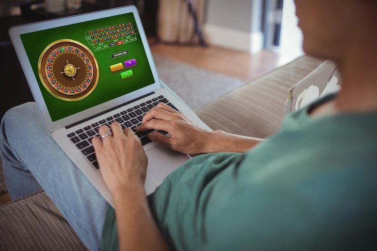 Platform exototo menampilkan pasar FFWS Indonesia dengan jadwal turnamen dan statistik tim esports